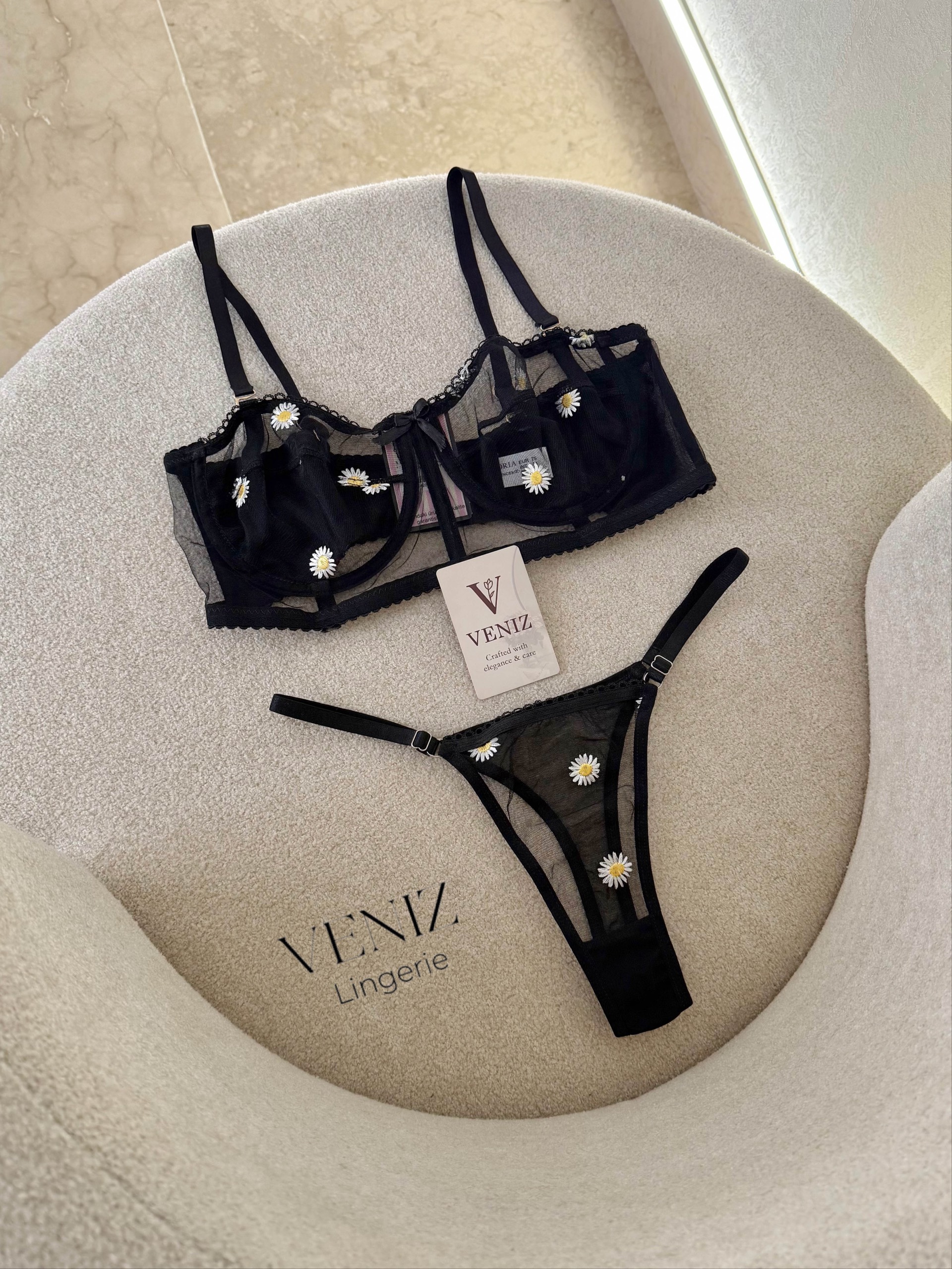 18559454fa166fd810262f1b52afaa38